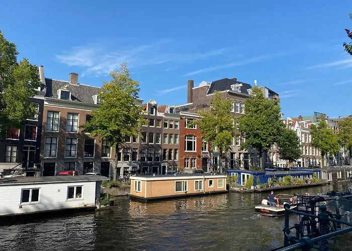 Pensión Amstel Boutique 4*